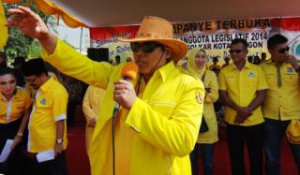 Caleg Jadi Tersangka, Tetap berkampanye