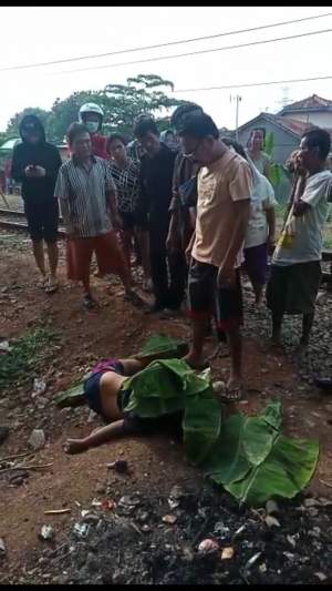 Habis Beli Lontong Sayur, Bocah Keserempet Kereta Api