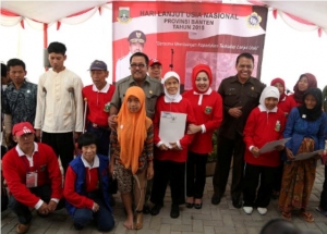 Pemrov Banten Berikan Bantuan Kepada 2.440 Lansia