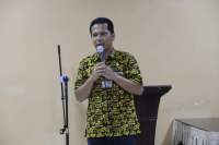 Semua Harus Saling Bergandengan Tangan