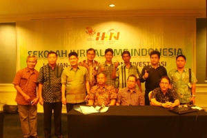 beberapa siswa SJI bersama instruktur pelatihan HPN 2015 Batam