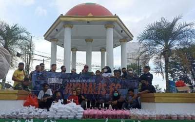 Jurnalis Babel Berbagi Takjil