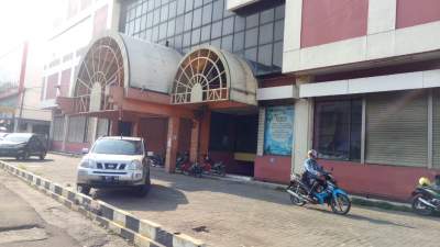 Gedung Milik Pemkot Cilegon Terbengkalai, Banyak Sampah Hingga Basement Terendam Air 2 Meter