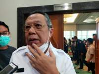 Pengelola Parkir Keluhkan Aturan Tarif Parkir, Benyamin: Tunggu Laporan dari Dishub