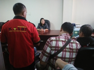 Gaji 4 Bulan Tak Dibayar, Ratusan Buruh PT UFU Sambangi DPRD