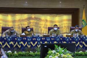 Arief Sampaikan Kondisi Covid-19 di Kota Tangerang  Dalam Rapat Yang Dipimpin Gubernur Banten
