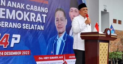 Walikota Tangsel, Benyamin Davnie, saat menghadiri pelantikan PAC Demokrat Tangsel.