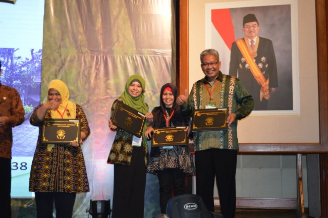Tiga Sekolah di Tangsel Dapat Penghargaan Adiwiyata