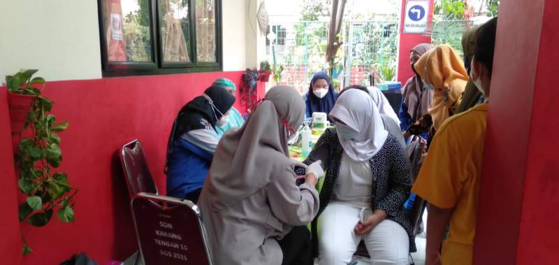 Vaksinasi Tahap Pertama, Sebanyak 169 siswa SDN Karang Tengah 10 di Vaksin