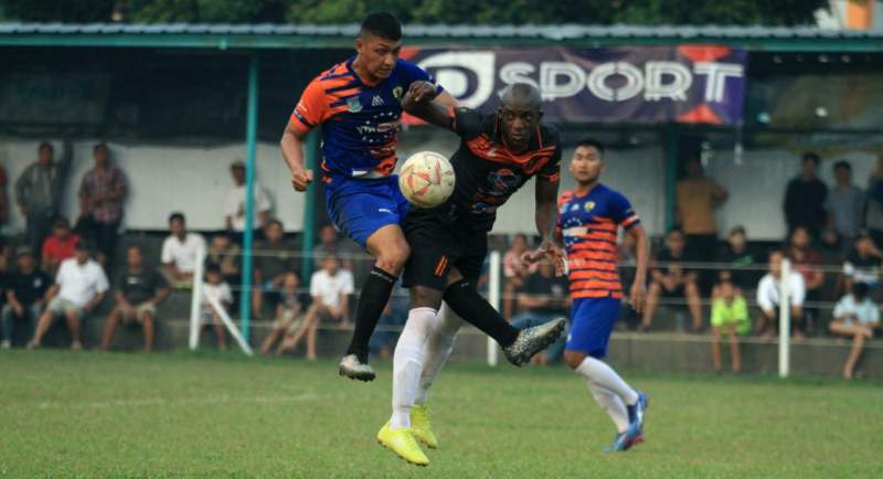 Libero Porgam, Bayu duel udara dengan legiun asing Rans Nerogtog, Engel Elbus. Skor kedua tim berakhir 3-1 untuk Porgam Pakualam.