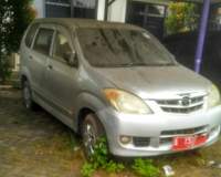 Mobil Dinas Di Kantor Kecamatan Pasar Kemis Tidak Terawat