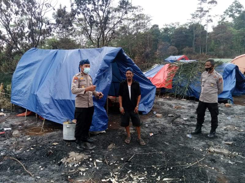 Polda Banten Berikan Bantuan Bagi Korban Kebakaran Di Suku Baduy