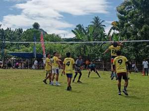 Karang Taruna Gunung Sugih gandeng Chandra Asri gelar tournament Chandra Asri One Day Volleyball-Men 2022, di lingkungan Kopo Nagreg, Kelurahan Gunung Sugih, Kecamatan Ciwandan, Kota Cilegon, Sabtu (29/10/2022).