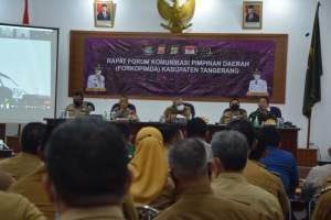 Bupati Ingatkan Camat untuk Terus Pantau Wilayah