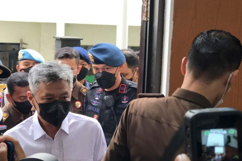 Brigjen Hendra Kurniawan, saat memasuki ruang persidangan di PN Jakarta Selatan, Rabu (19/10/2022).