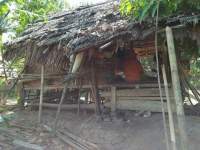 ⁠⁠⁠10 Tahun Warga Malingping Tinggal di Bangunan Mirip Kandang Kambing