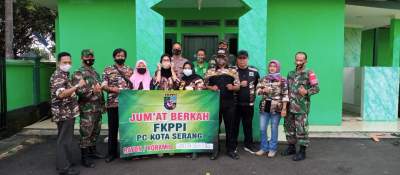 FKPPI Kota Serang Bersama Koramil 0201/Serang Laksanakan Kegiatan Jumat Berkah