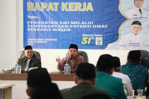 Masifkan Program Masjid untuk Pengembangan Potensi Masyarakat, Pesan Walikota Saat Membuka Raker DMI