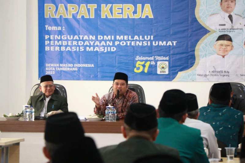 Masifkan Program Masjid untuk Pengembangan Potensi Masyarakat, Pesan Walikota Saat Membuka Raker DMI