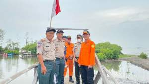Tenggelam di Pantai Teluknaga, Warga Jakarta Belum Ditemukan