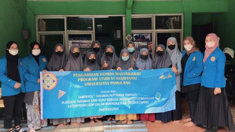 Budidaya Tanaman Sawi Hijau sebagai Wadah Pengembangan Jiwa Enterpreneurship