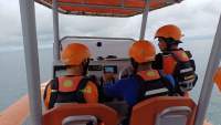 Tim rescuer Basarnas Nias cari WNA Australia dilaporkan hilang di laut.