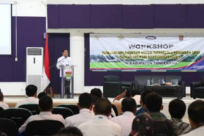 Buka Workshop, Mad Romli Minta Kades Transfaran Gunakan Dana Desa