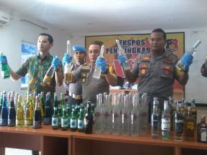 Razia Kafe Dan Tempat Hiburan, Polres Serang Sita Ratusan Miras Ilegal