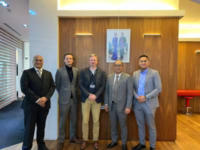 Direktur Utama PT Pelabuhan Cilegon Mandiri (PCM) Muhammad Willy (berkacamata) saat diundang mempresentasikan skema kerjasama pengelolaan Pelabuhan Warnasari di Belgia.