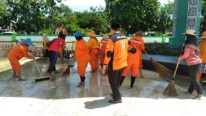 Bersihkan Banten Lama, Pemprov Banten Turunkan 90 Personil