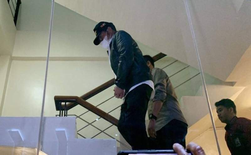 Mantan Menteri Pertanian, Syahrul Yasin Limpo saat tiba di Gedung Merah Putih KPK, Kuningan, Jakarta, Kamis (12/10/2023) malam.