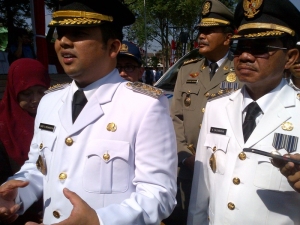 walikota dan wakil walikota usai apel HUT RI di lapangan Ahmad Yani