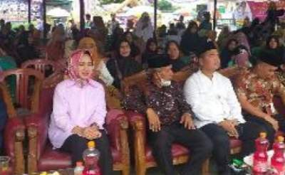 Bacalon Gubernur Banten Airin RD Hadiri Pembukaan MTQ Desa Tapos