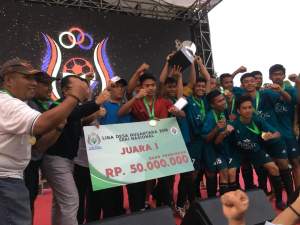 Tim Sepak bola Desa Rappang, Sidrap, Sulsel, juara I LDN 2018.