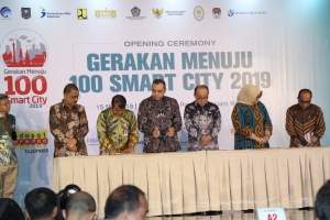 Zaki Tandatangani Nota Kesepahamam Program Gerakan Menuju Smart City 2019