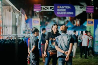 Banyak Diskon, Banten Indie Clothing di Alun-alun Pandeglang