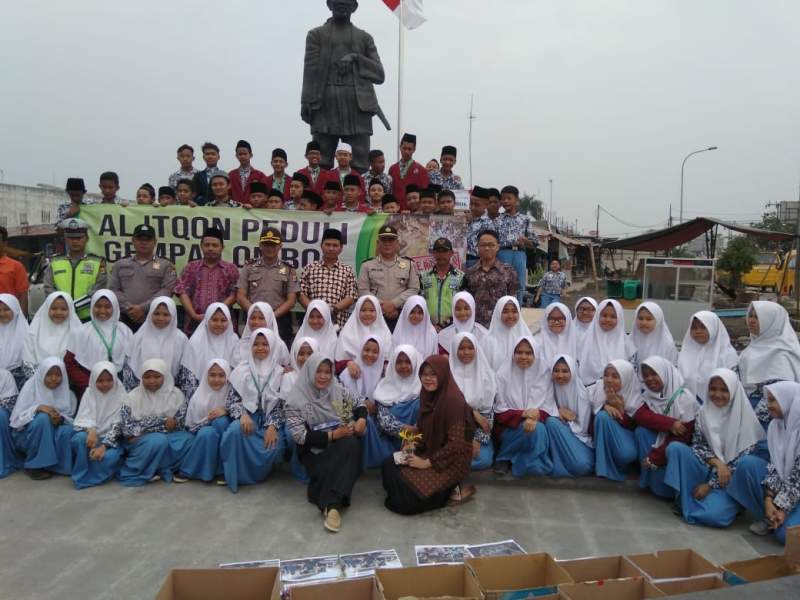 Siswa Al-Itqon Balaraja Galang Dana untuk Korban Gempa