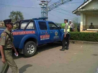 Salah satu mobil dinas yang terjaring razia, Senin (18/5).