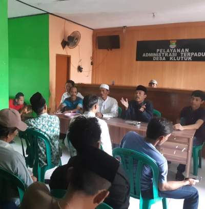 Operator Desa Klutuk beberkan kegiatan yang Diduga Diselewengkan Kades