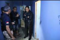 Pria Tanpa Identitas Tewas Dengan Luka Tusukan di Punggung