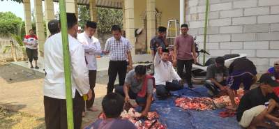 Wabup Tangerang Mad Romli Langsung Sembelih Hewan Kurban