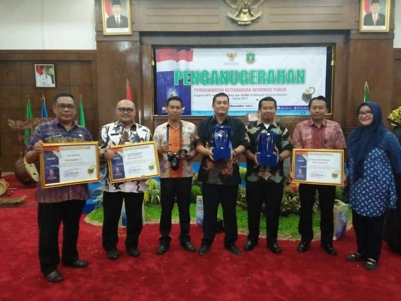 Perusahan Daerah Air Minum  (PDAM) Tirta Benteng, Kota Tangerang raih pemeringkatan dari KIP Banten. 