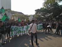 HMI Jabodetabek Banten&nbsp; Tuntut WH Copot dari Gubernur Banten