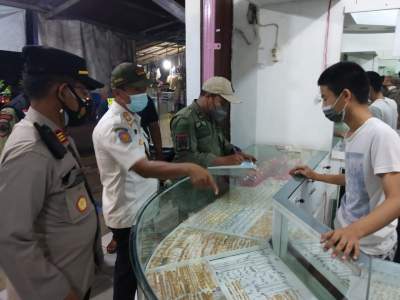 Tiga Pilar di Cisoka Berikan Teguran Lisan kepada Warga dan Pelaku Usaha