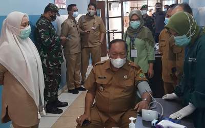 Walikota Absen, Forkopimda & Nakes di Cilegon Disuntik Vaksin Sinovac