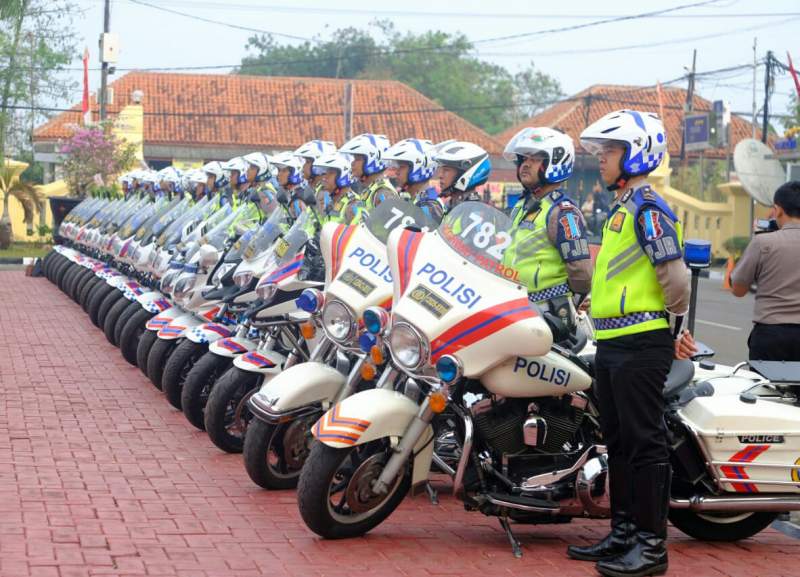 Ciptakan Masyarakat Tertib dan Patuh Hukum Berlalu Lintas, Polda Banten Gelar Apel Operasi Patuh Kalimaya 2019
