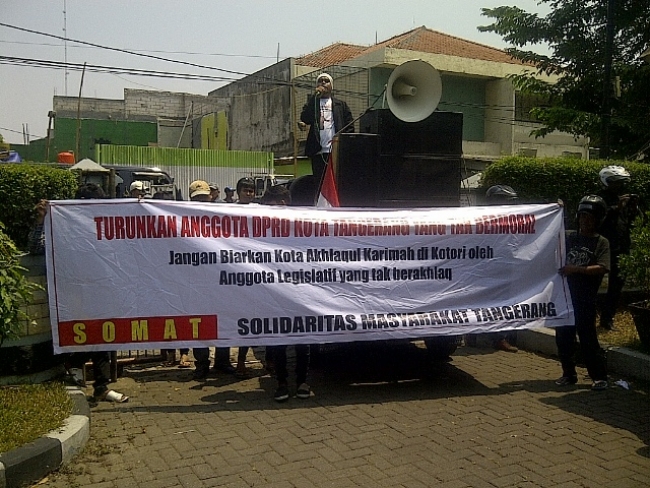 SMT Gelar Aksi Moral Meminta Anggiat Mundur dari Anggota DPRD Kota Tangerang