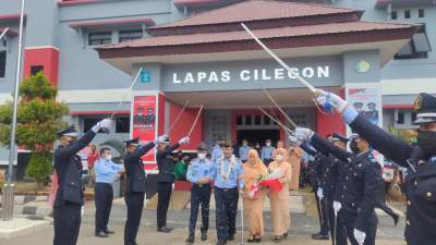 Kakanwil Kemenkumham Banten Beri Pesan Saat Lepas Sambut Kalapas Cilegon