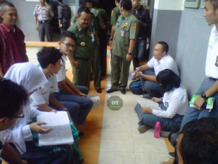 Hari Pertama, Pelaksanaan UN  Bebas Masalah