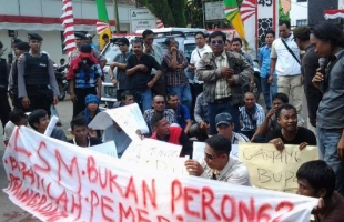 LSM Bersatu Desak Bupati Minta Maaf